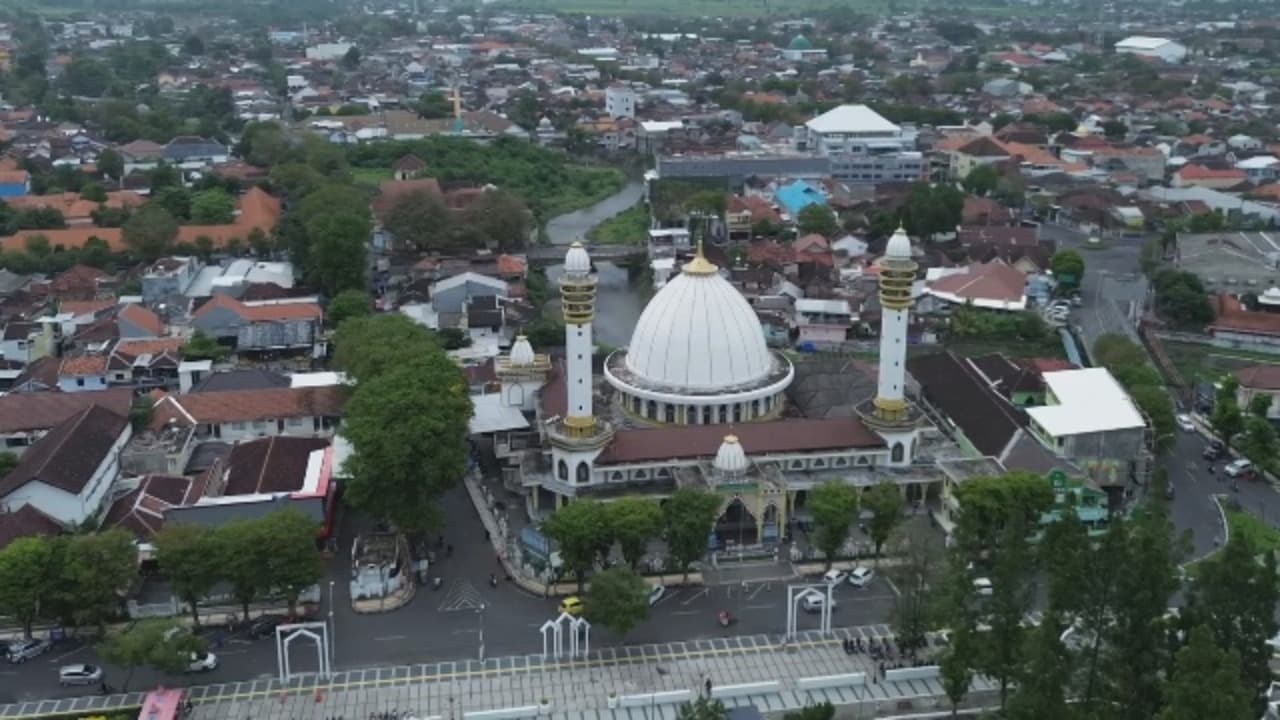 Masjid Agung Anas Mahfudz Ikon Religi, Pusat Sejarah Dan Ibadah