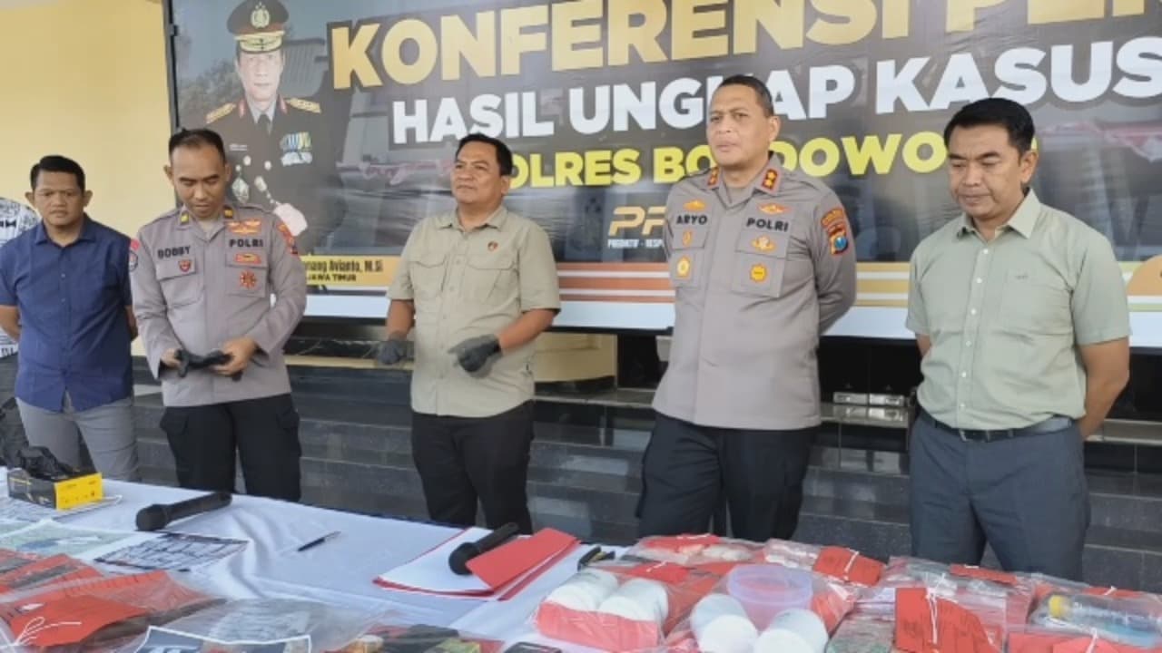 Polisi Ungkap Miras Oplosan dan Okerbaya