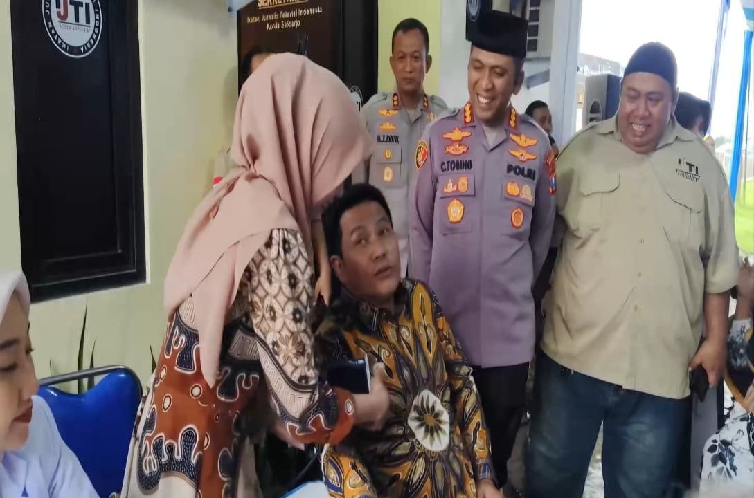 Peduli Kemanusiaan, IJTI-Polresta Sidoarjo Gelar Pengobatan Gratis di Bulan Ramadan
