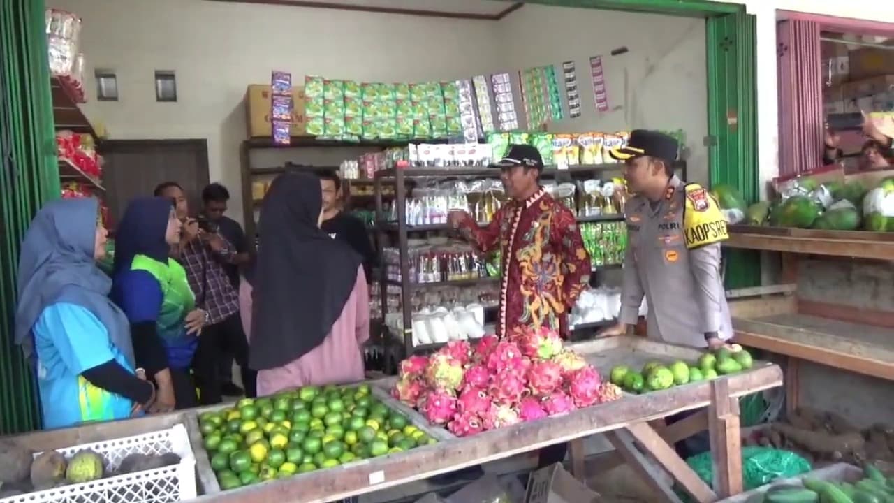 Jelang Lebaran, Satgas Pangan Polres Ngawi Sidak Pasar Paron: Stok Aman, Harga Cabai Masih Melambung