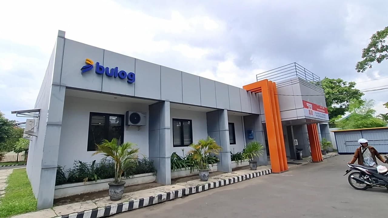 Stok Beras Bulog Kediri Tembus 70 Ribu Ton, Dipastikan Aman hingga Lebaran