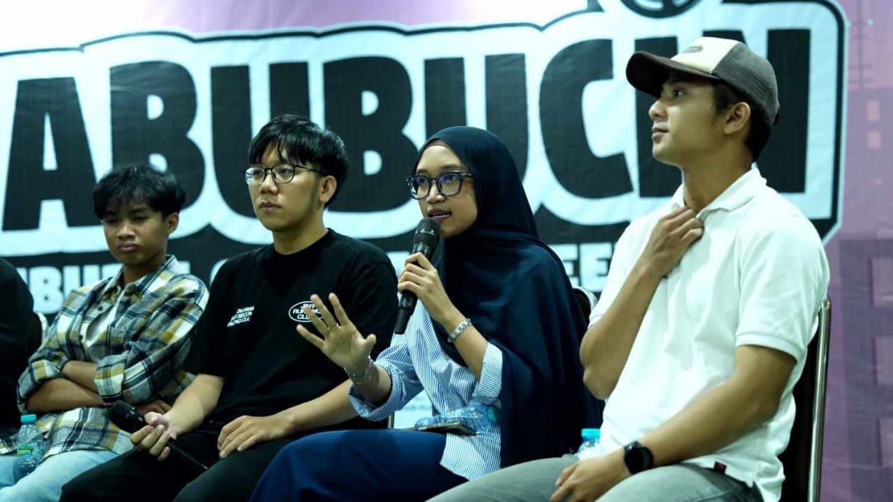 Sore di Marvell City: Ngabuburit Nonton Film di 'Ngabubucin'