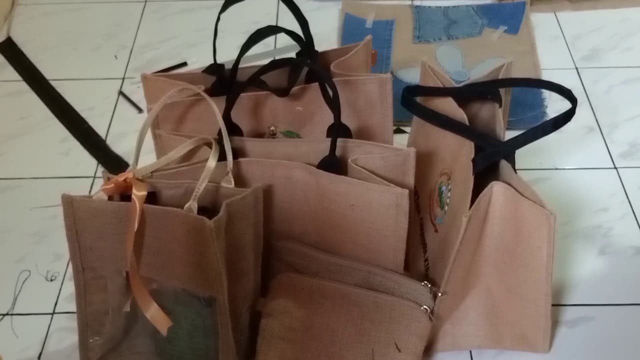 Karung Goni Disulap Jadi Hampers Lebaran, Usaha Kreatif di Madiun Kebanjiran Pesanan