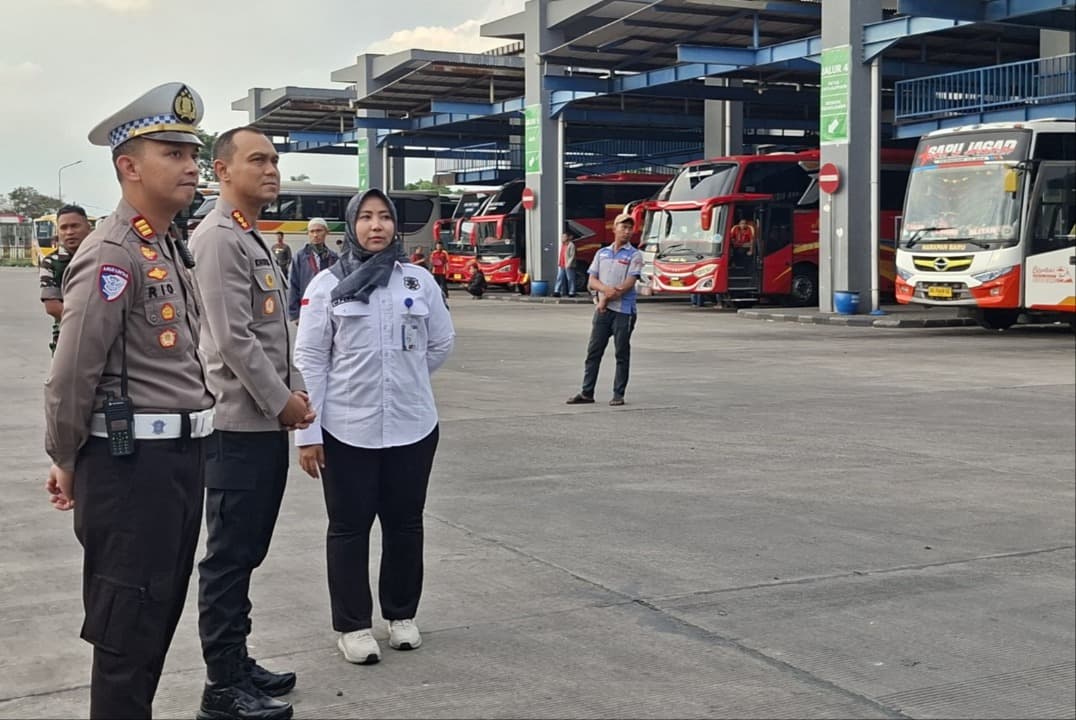 Sinergi TNI-Polri dan Pengelola Terminal, Kapolresta Malang Kota Pastikan Arjosari Siap Layani Pemudik 2026