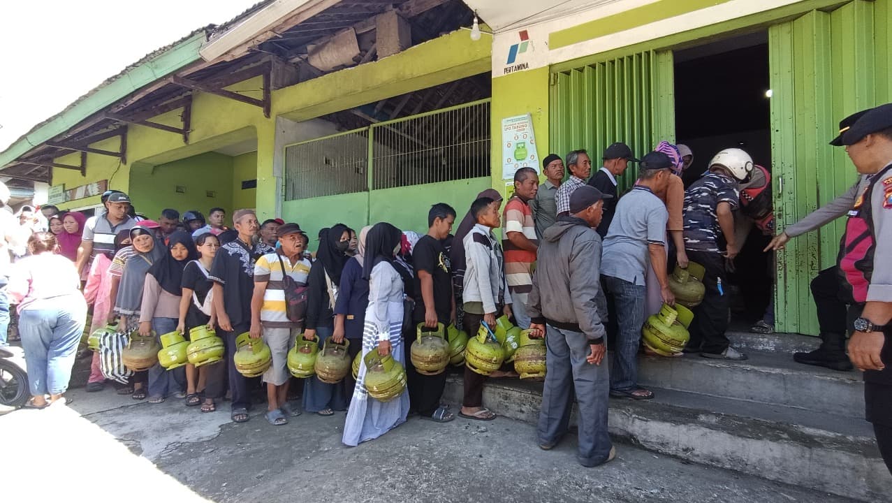LPG 3 Kg Langka di Pacitan, Harga Ditingkat Pengecer Tembus Rp35 Ribu
