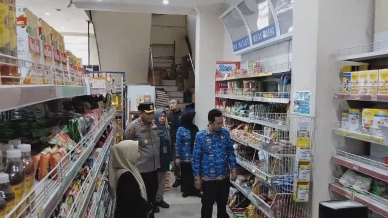 Jelang Idulfitri, Petugas Gabungan Cek Harga Pangan