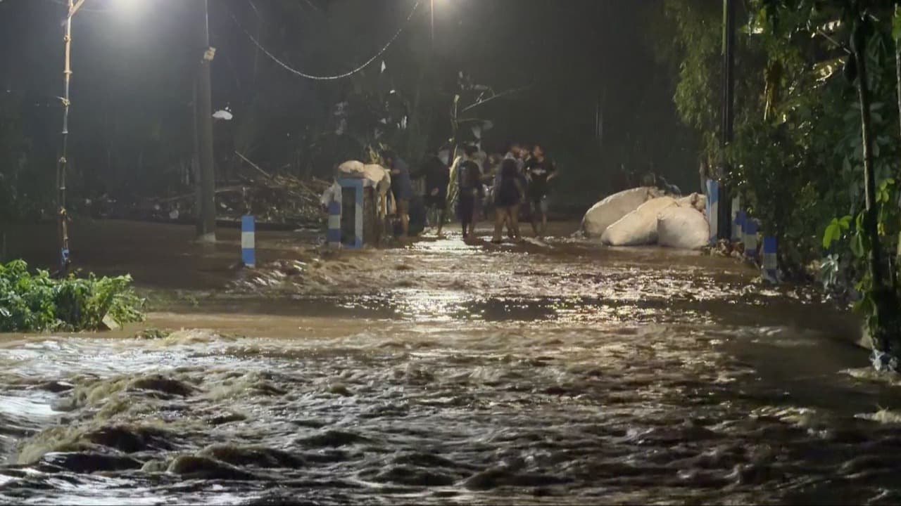 Diguyur Hujan 2 Jam, 9 Kecamatan di Pasuruan Terendam Banjir