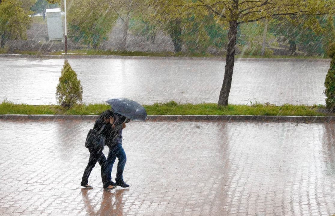 Jawa Timur Masih Didominasi Hujan, BMKG Imbau Masyakarat Lebih Waspada