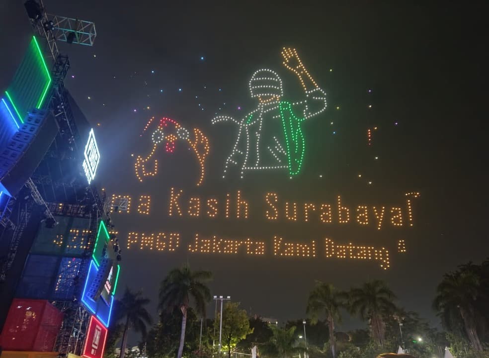 Spektakuler! 1.500 Drone Hiasi Langit Surabaya di Puncak HUT ke-8 PUBG