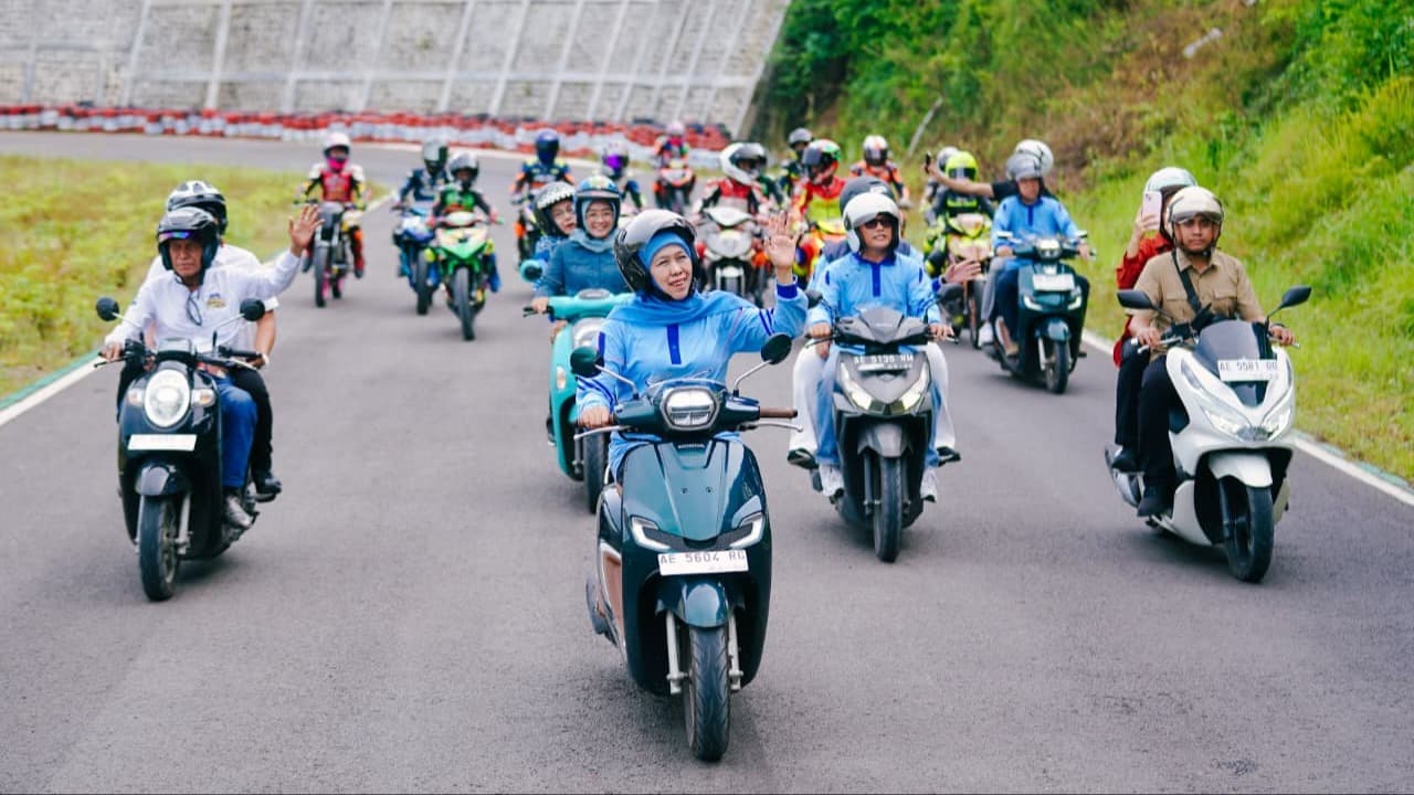 Jaring Pembalap Muda, Khofifah Gelar Gubernur Cup Jawa Timur Racing Series Kejurprov 2026