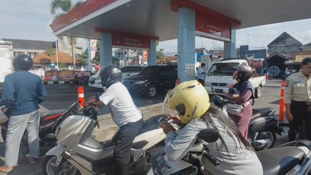 Belum Ada Pengumuman Resmi, Warga Diserbu Kepanikan BBM