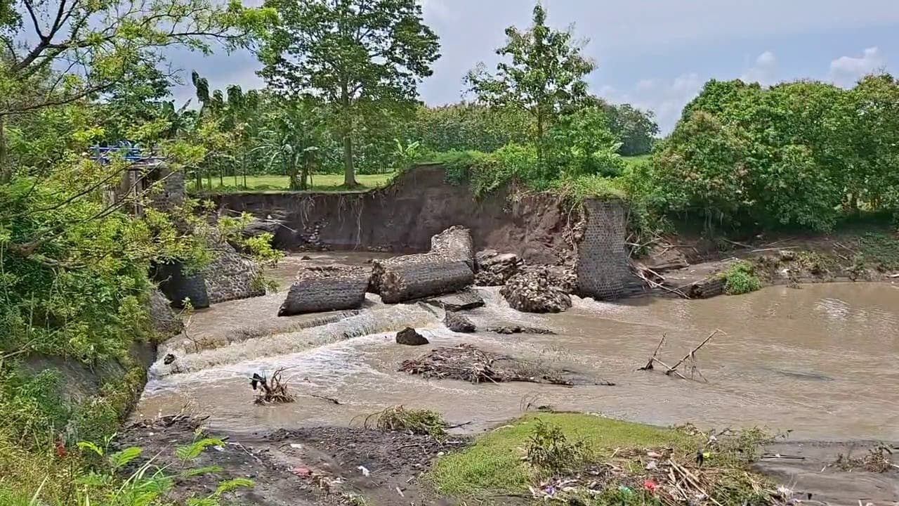 Dam Kedungrejo Bergeser Dua Kali, Irigasi 1.436 Hektare Terancam