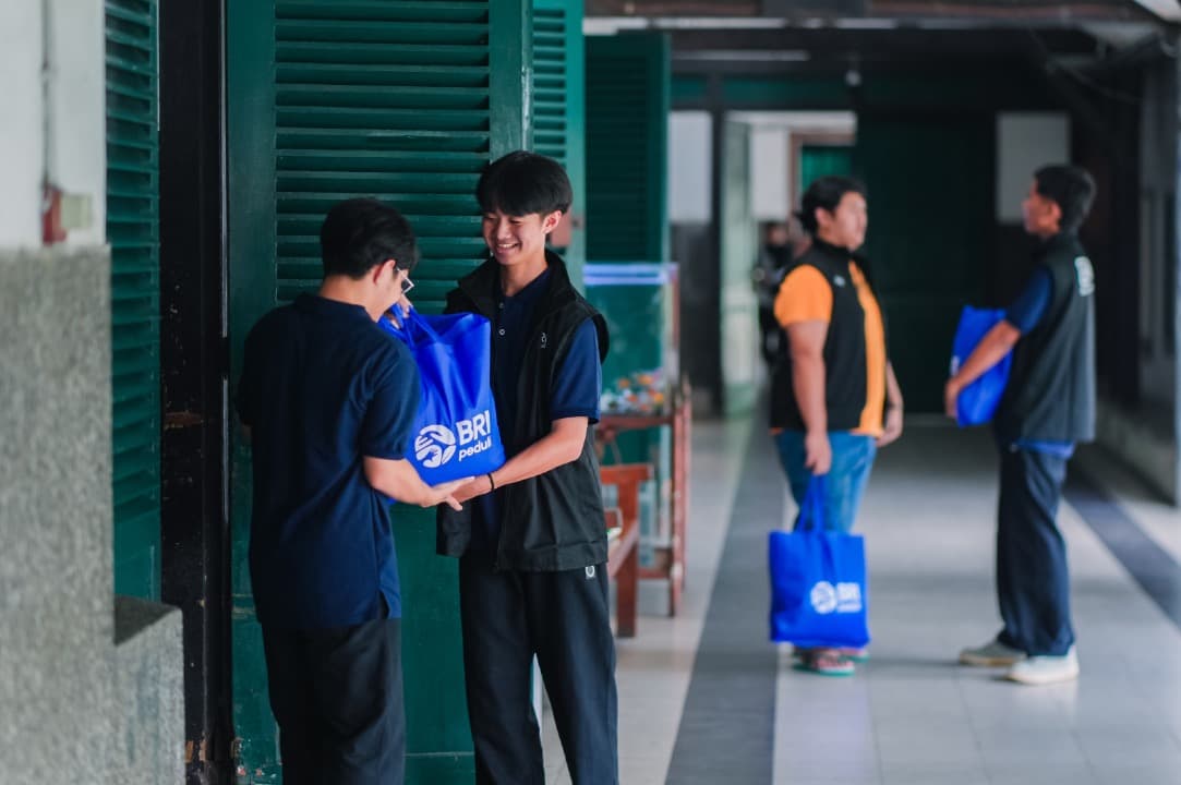 Rayakan Paskah 2026, BRI Peduli Salurkan 10.050 Paket Sembako bagi Umat Kristiani Se-Indonesia