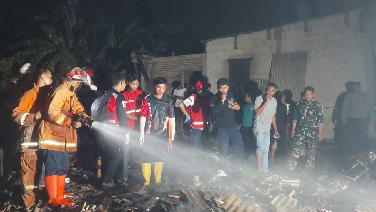 Obat Nyamuk Ludeskan Rumah Lansia di Mojokerto, Satu Orang Tewas