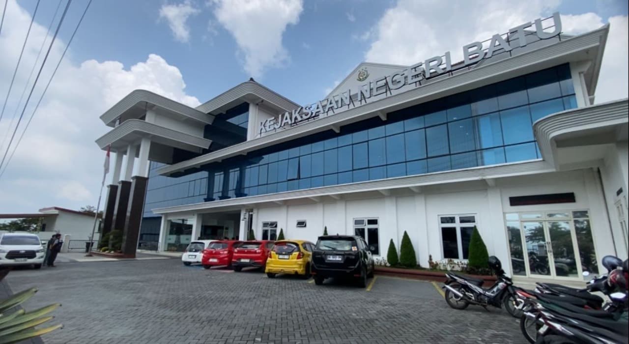 Kejari Batu Usut Dugaan Korupsi Kios, Belasan Pedagang Hingga ASN Ikut Dimintai Keterangan