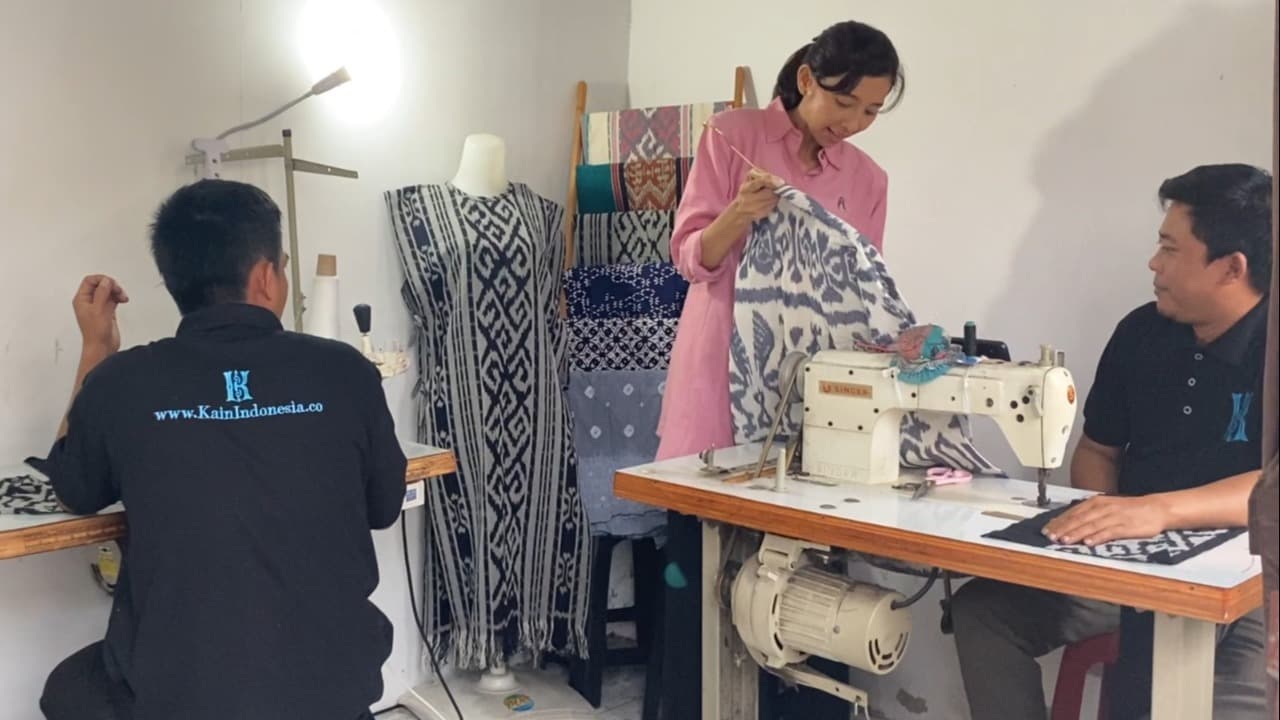 Wastra Nusantara Jadi Busana Modern, LinkUMKM BRI Dorong Pengusaha Fesyen Naik Kelas
