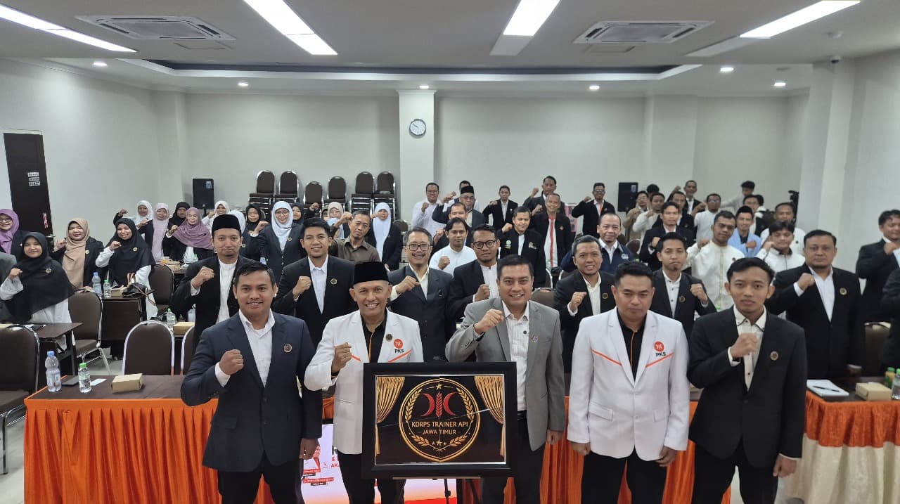 Bangun Kepemimpinan Berbasis Sistem, PKS Jatim Resmikan Korps Trainer API