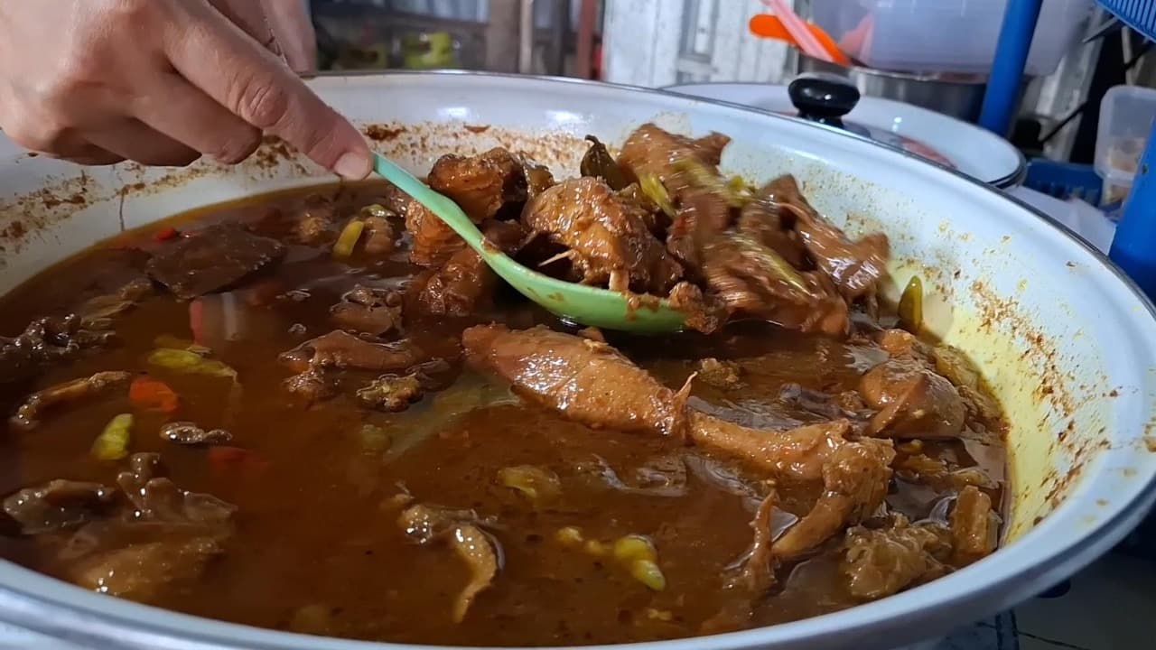 Pedasnya Bikin Nagih! Rica-Rica Menthok Semampir Kediri Diserbu Pemburu Kuliner