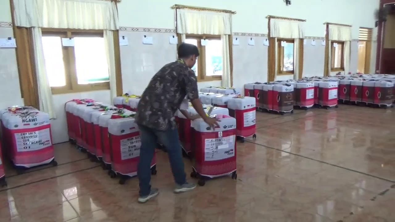 Persiapan Haji Capai 99 Persen, Pengumpulan Koper JCH Ngawi Dipusatkan di Joglo Jalan Hassanudin