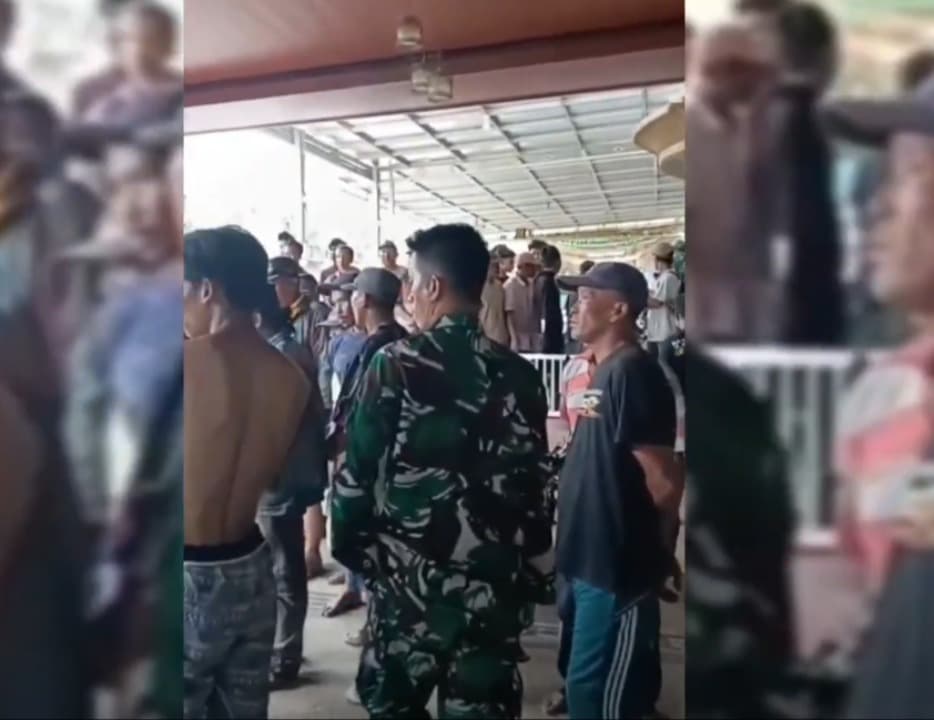 Kades di Lumajang Dikeroyok Orang