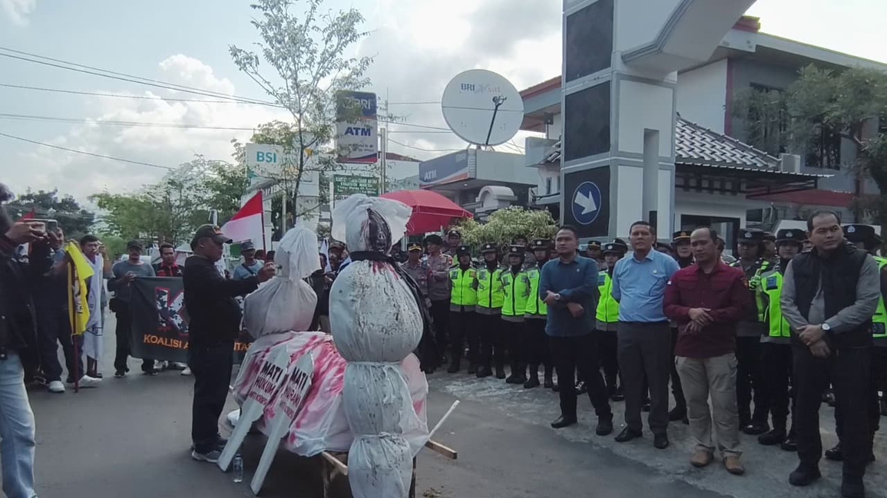 Diduga Lambat, Warga Desak Kejari Magetan Percepat Usut Korupsi Pokir