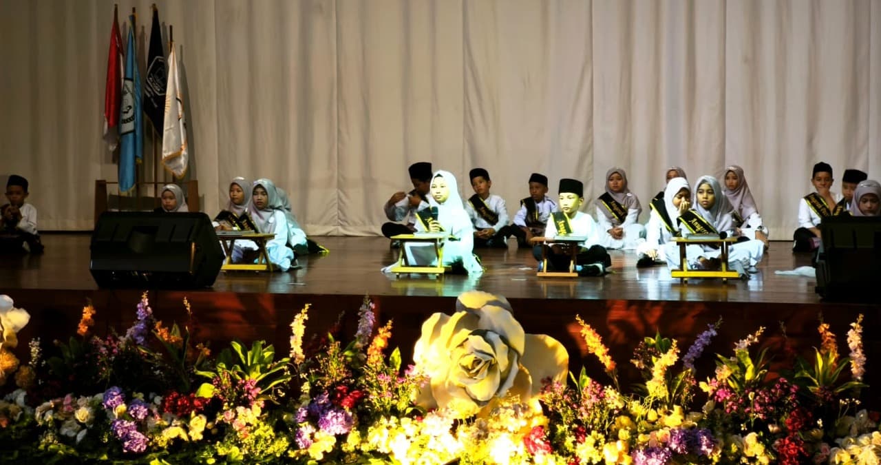 Anugerah Pecinta Al-Qur’an: Siswa MI Al Huda Tampil Memukau di Uji Publik Hafalan dengan Sentuhan Sains Modern
