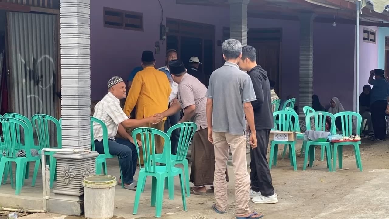 Duka di Blitar, Empat Anggota Keluarga Akan Dimakamkan Satu Liang Lahat