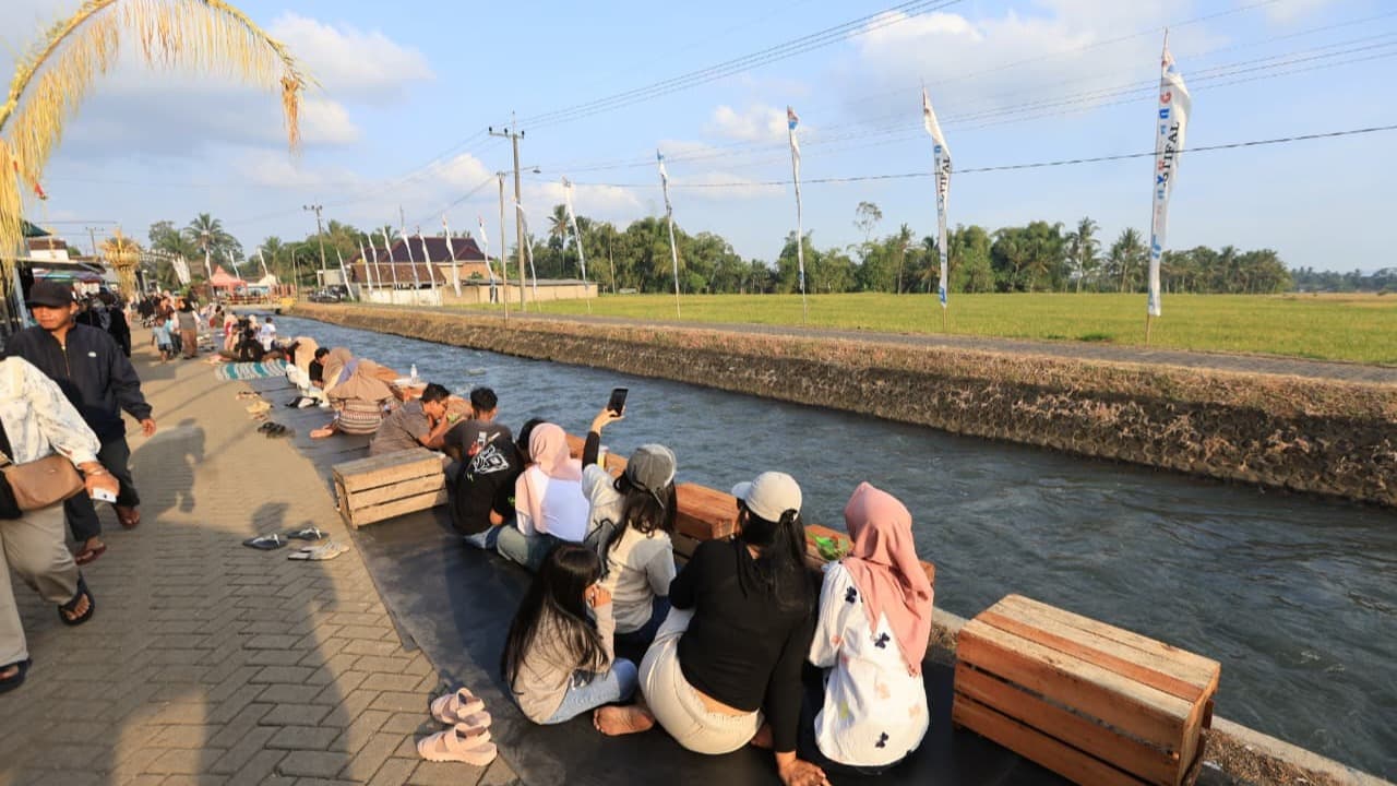 Ngopi Sambil Nikmati Senja Glenmore, Sensasi Destinasi Baru di Kaki Gunung Raung Banyuwangi