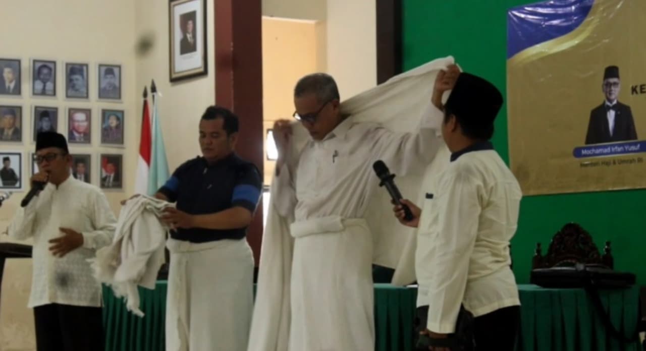 CJH Asal Sumenep Gagal Berangkat Bertambah, Kini Capai 17 Orang