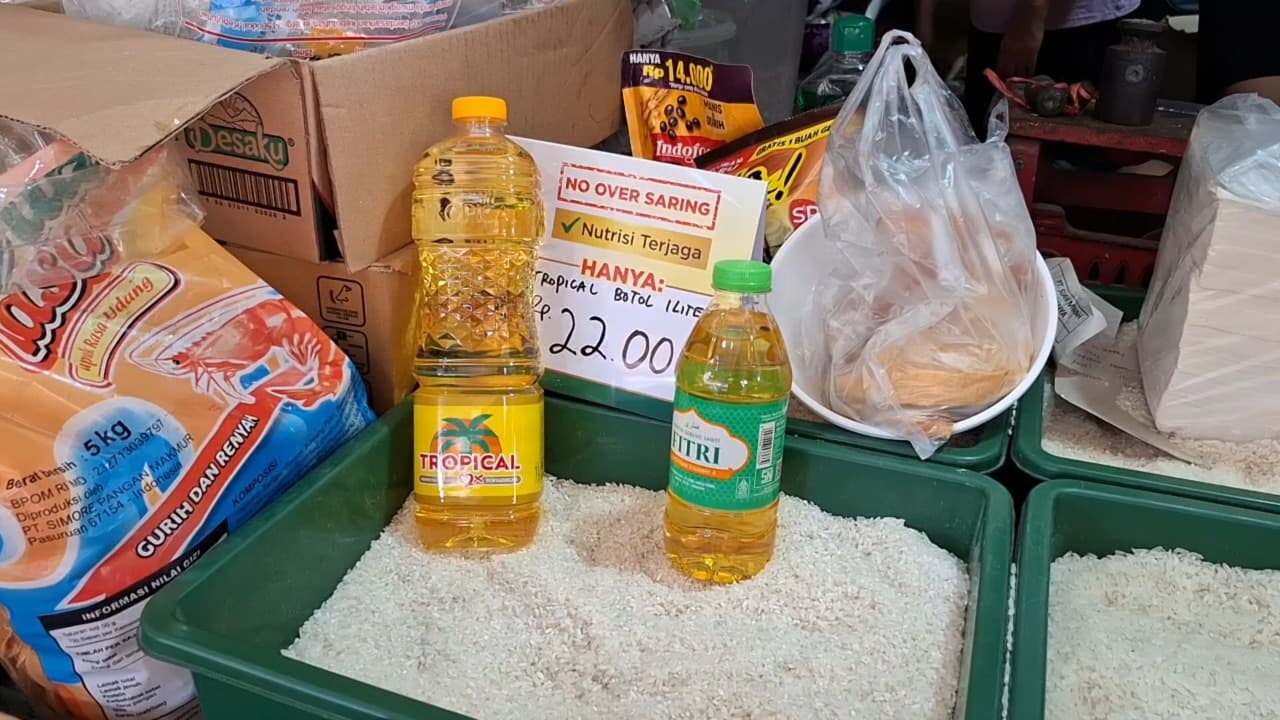 Minyak Goreng Naik, Dagangan Lesu: Penjualan Pedagang Kediri Anjlok 30 Persen