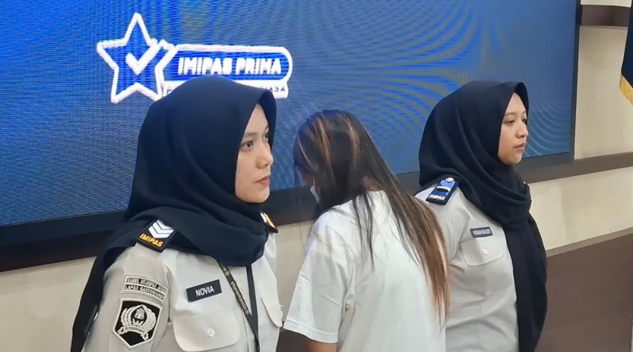 Wanita di Banyuwangi Terciduk Selundupkan Narkoba Saat Besuk Kekasih di Penjara
