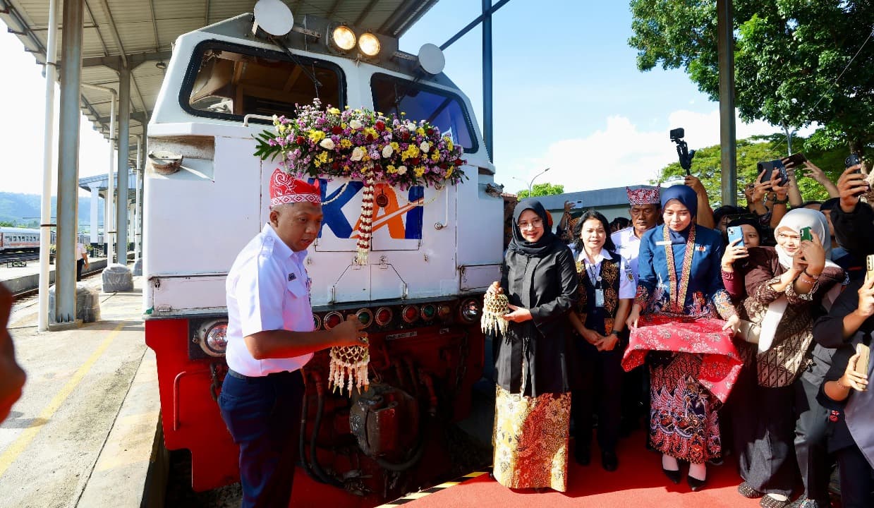 Akses ke Banyuwangi Makin Mudah, PT KAI Luncurkan KA Sangkuriang Rute Bandung-Banyuwangi