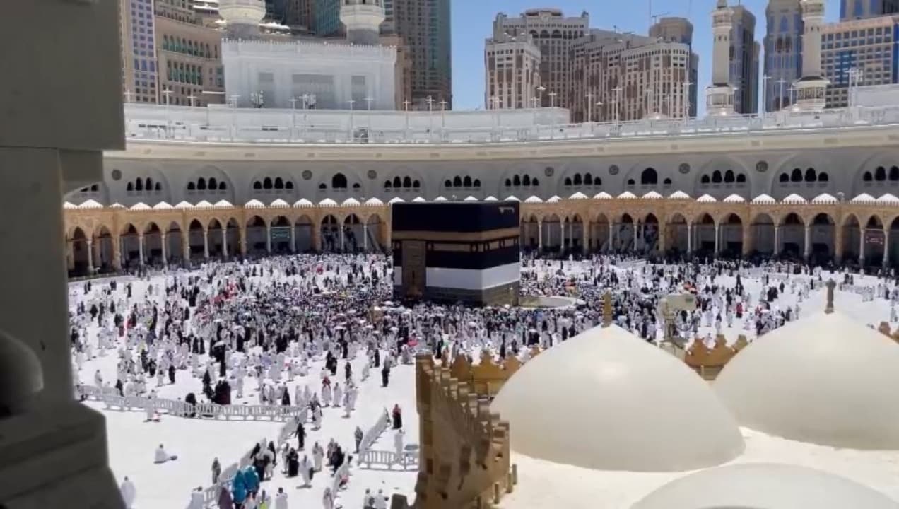 Imigrasi Gagalkan 42 Calon Haji Ilegal, Pemerintah Tegaskan “Tidak Ada Haji Tanpa Izin”