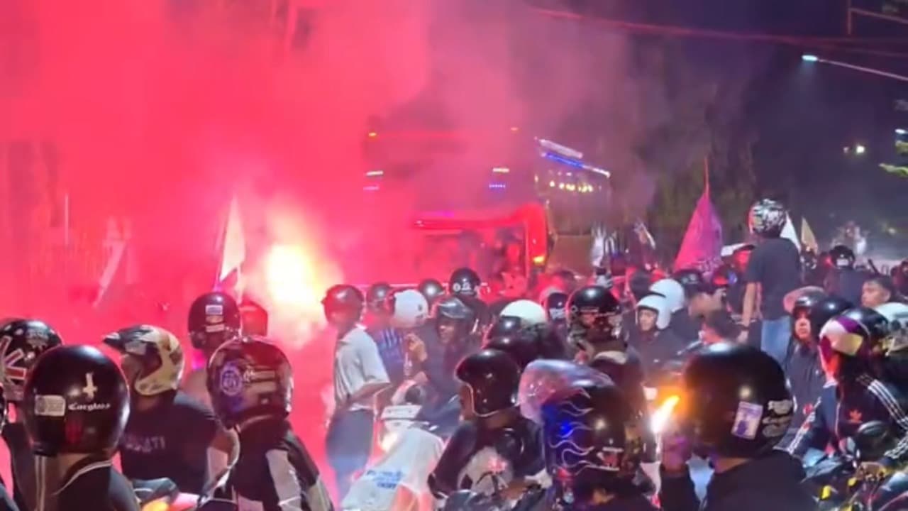 Ribuan Persikmania Kawal Tim Macan Putih Pulang