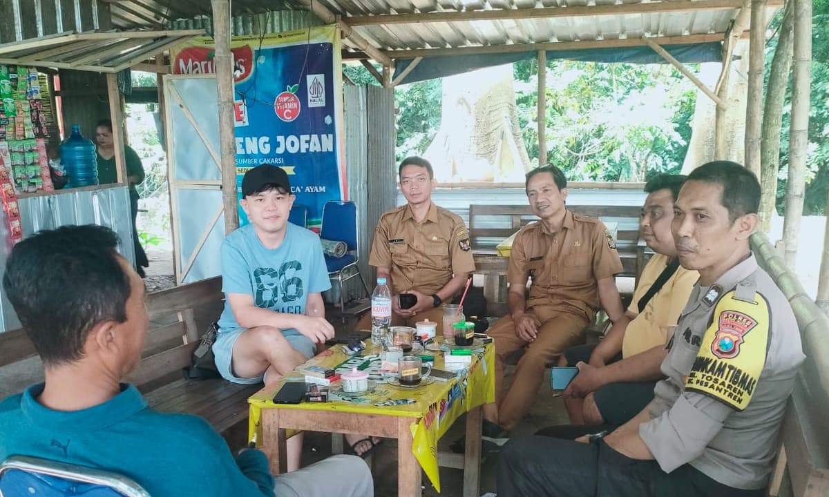 Gudang Material Picu Macet di Cakarwesi Kota Kediri, Warga “Ngopi Bareng” Cari Solusi