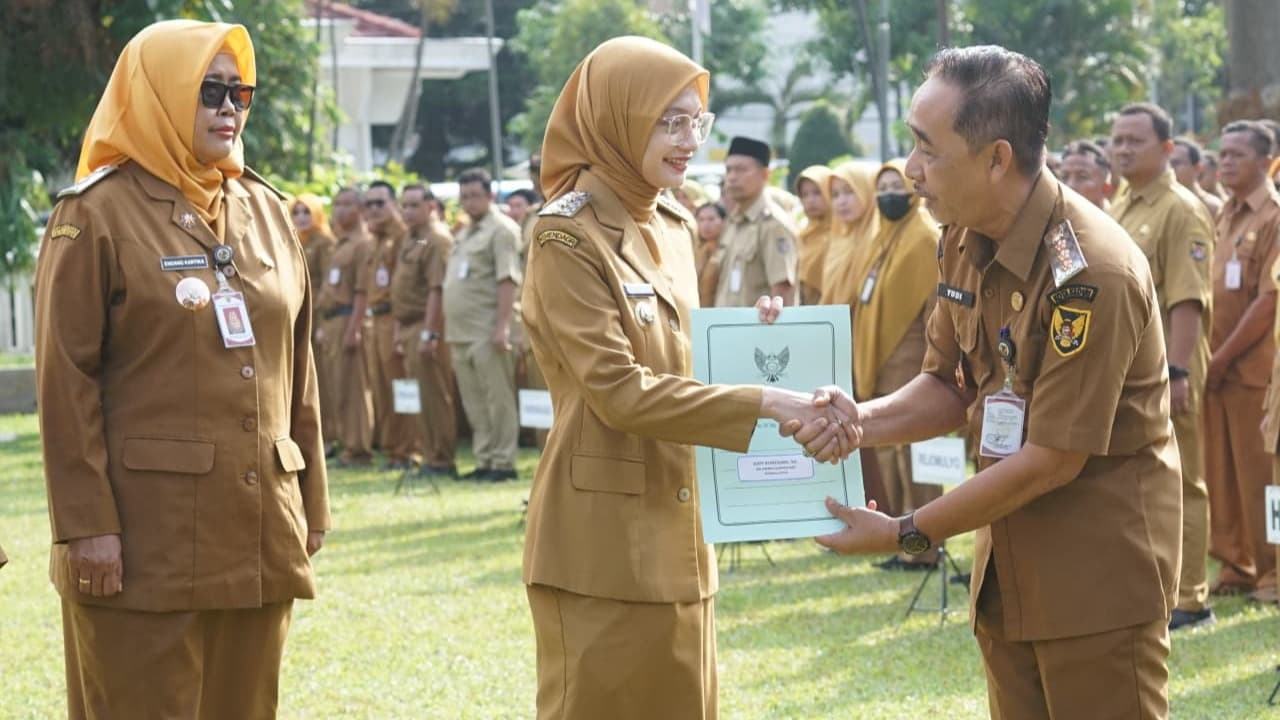 Naik Pangkat, 89 PNS Kediri Diingatkan Mbak Wali : Kerja Harus Berdampak Nyata