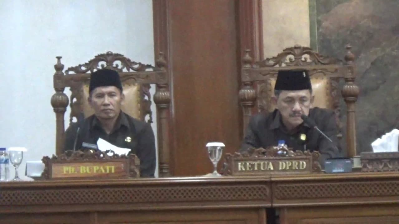 Ketua DPRD Tulungagung Bungkam soal Dugaan Aliran Dana Korupsi Gatut Sunu