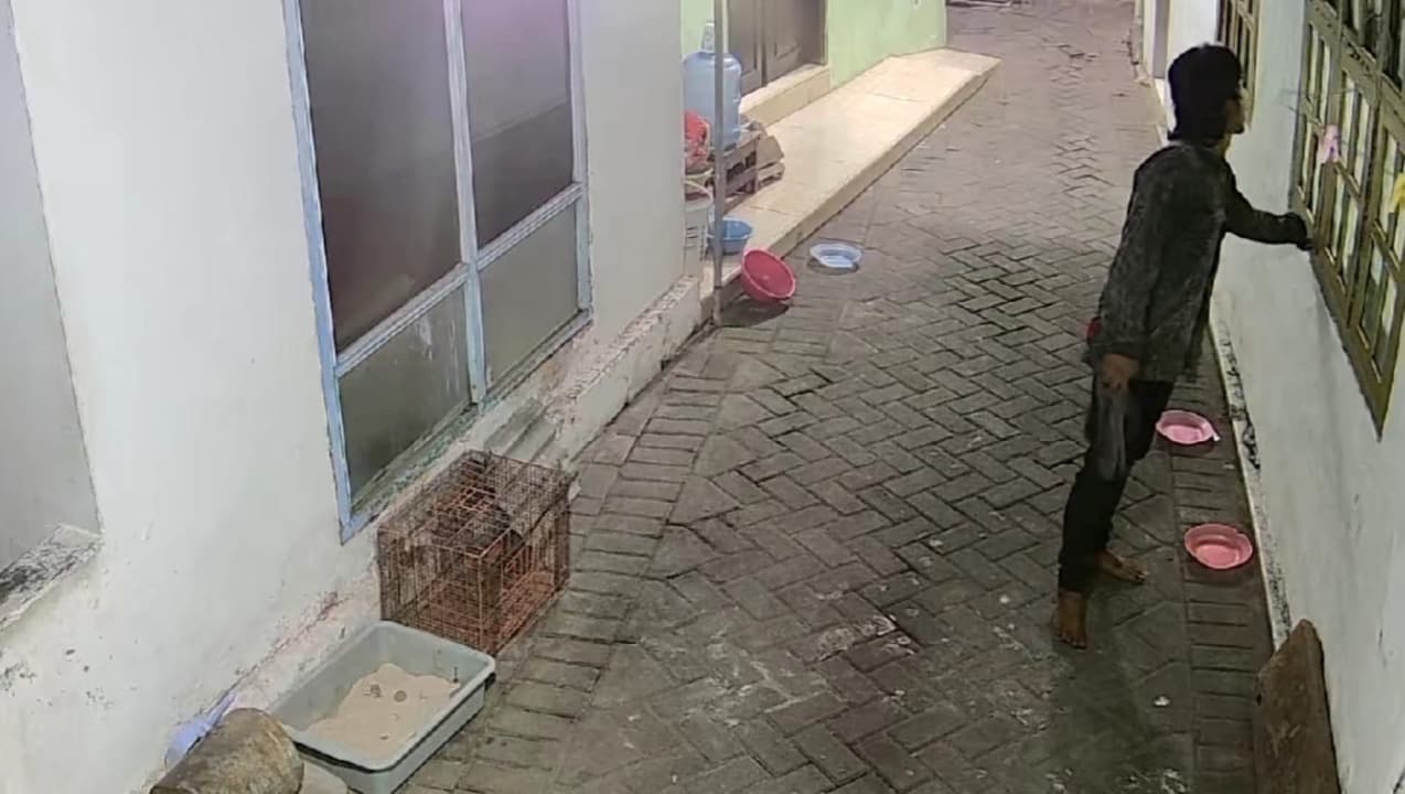 Pria Bertindik Garong Rumah Warga di Kota Probolinggo, Gasak HP dan Surat Penting