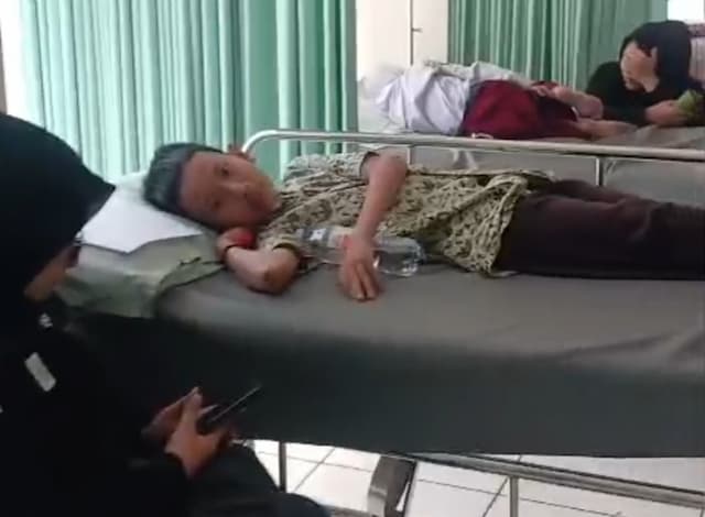 200 Siswa di Surabaya Keracunan Makanan Daging Program MBG