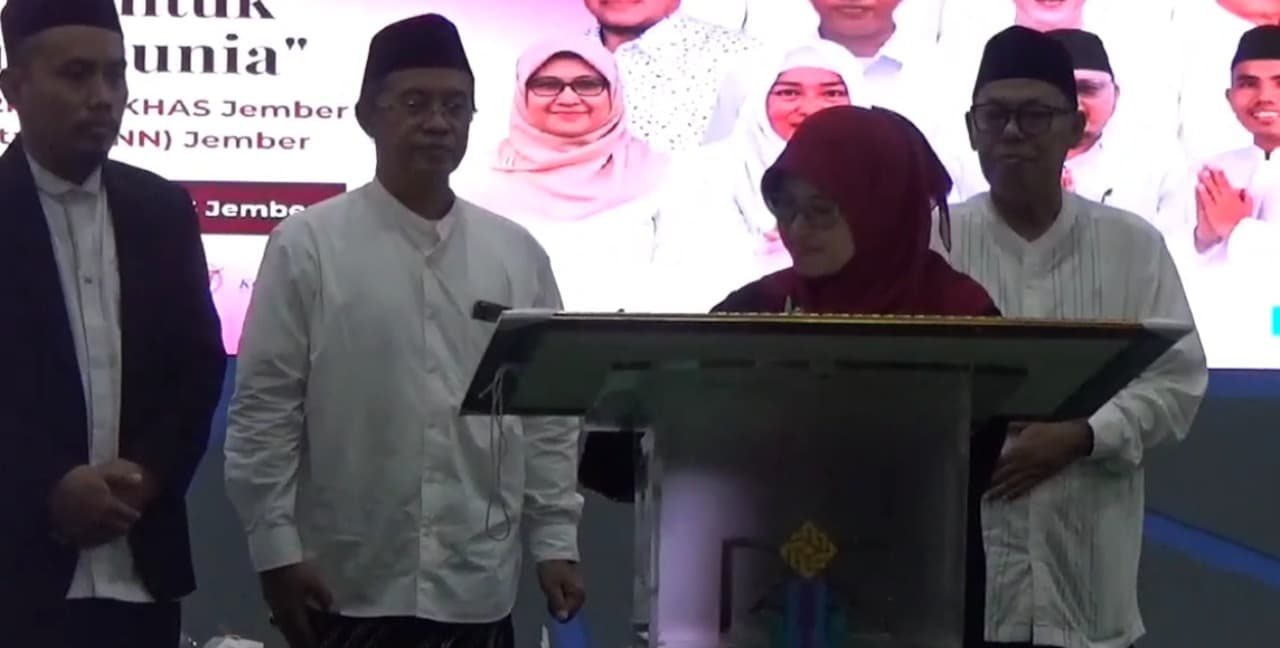 Bu Nyai Nusantara dan UIN KHAS Jember Gaungkan Perdamaian Dunia