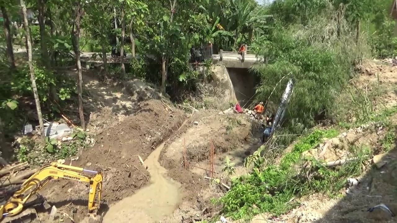 KDMP di Pinggir Sungai, Warga Swadaya Bangun Tembok Penahan Tanah sebagai Pengaman
