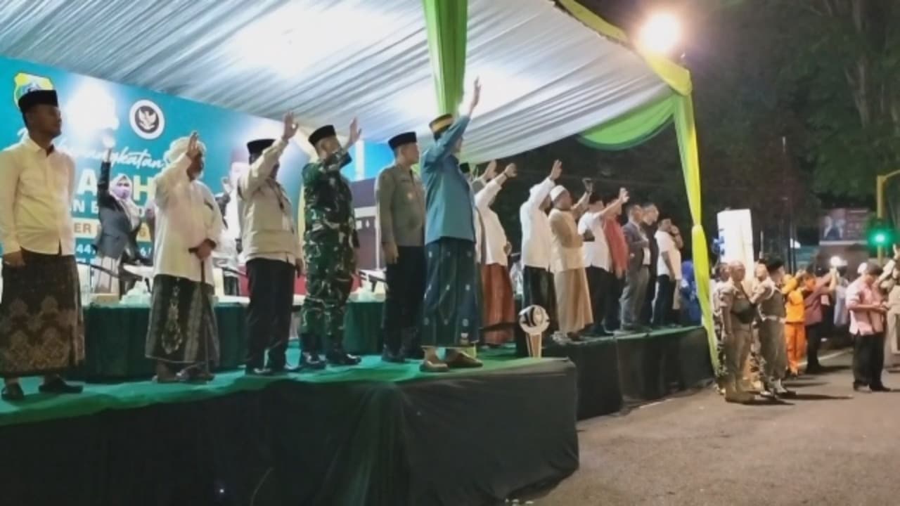Bupati Bondowoso Berangkatkan 931 CJH