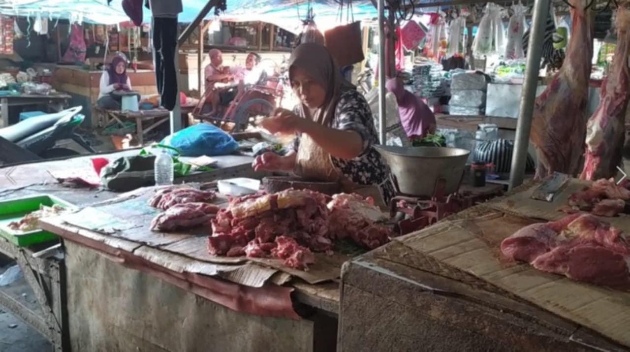 Jelang Idul Adha 2026, Harga Daging Sapi di Sumenep Masih Stabil Rp140 Ribu per Kilogram