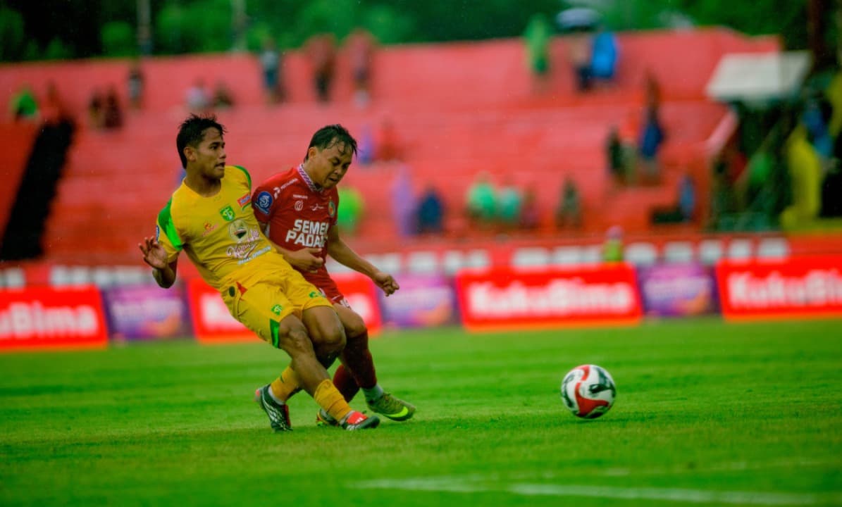 Bruno Paraiba Hattrick, Persebaya Berpesta ke Gawang Semen Padang