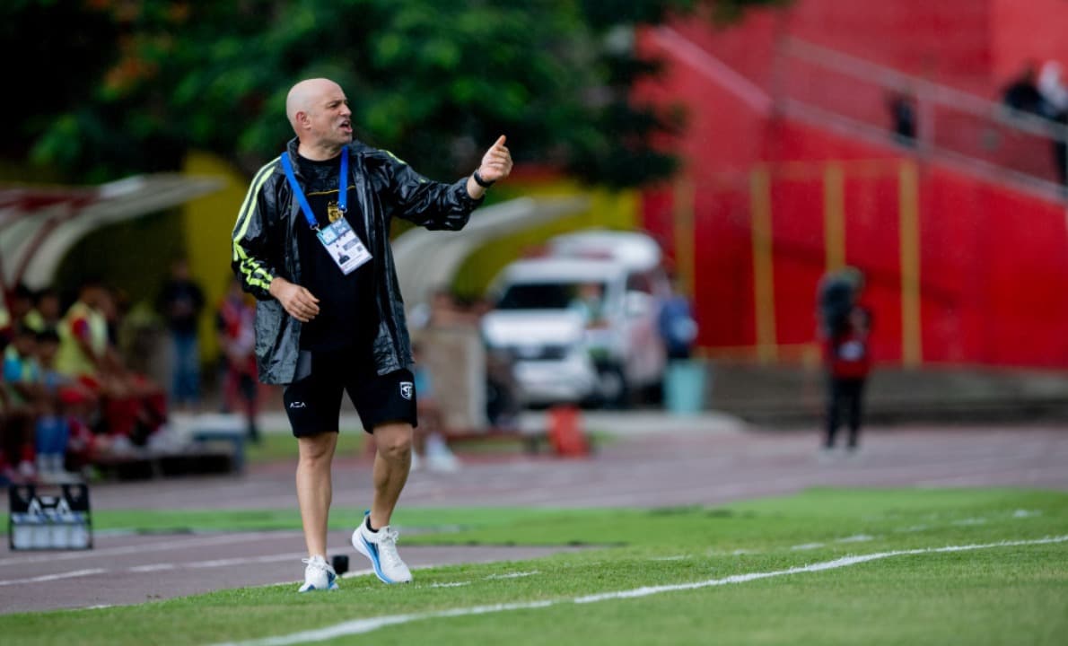Persebaya Menang Besar Atas Semen Padang, Tavares Tetap Punya Catatan