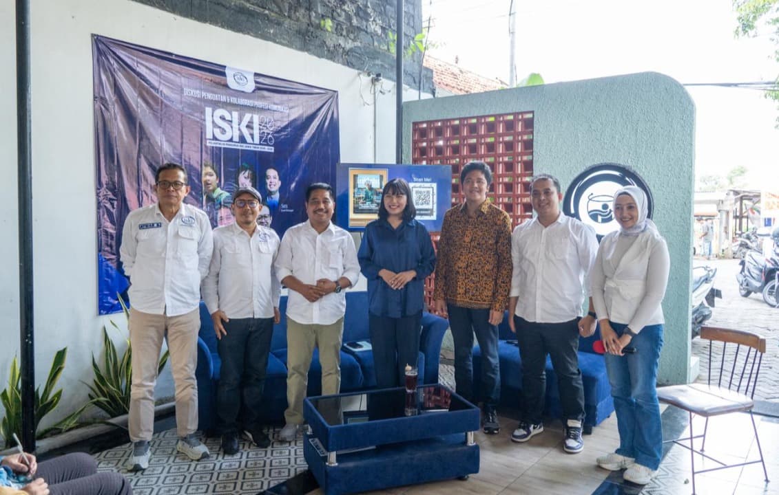 Pengurus Baru ISKI Jatim Resmi Dilantik, Libatkan Akademisi, Jurnalis Hingga Anggota DPR