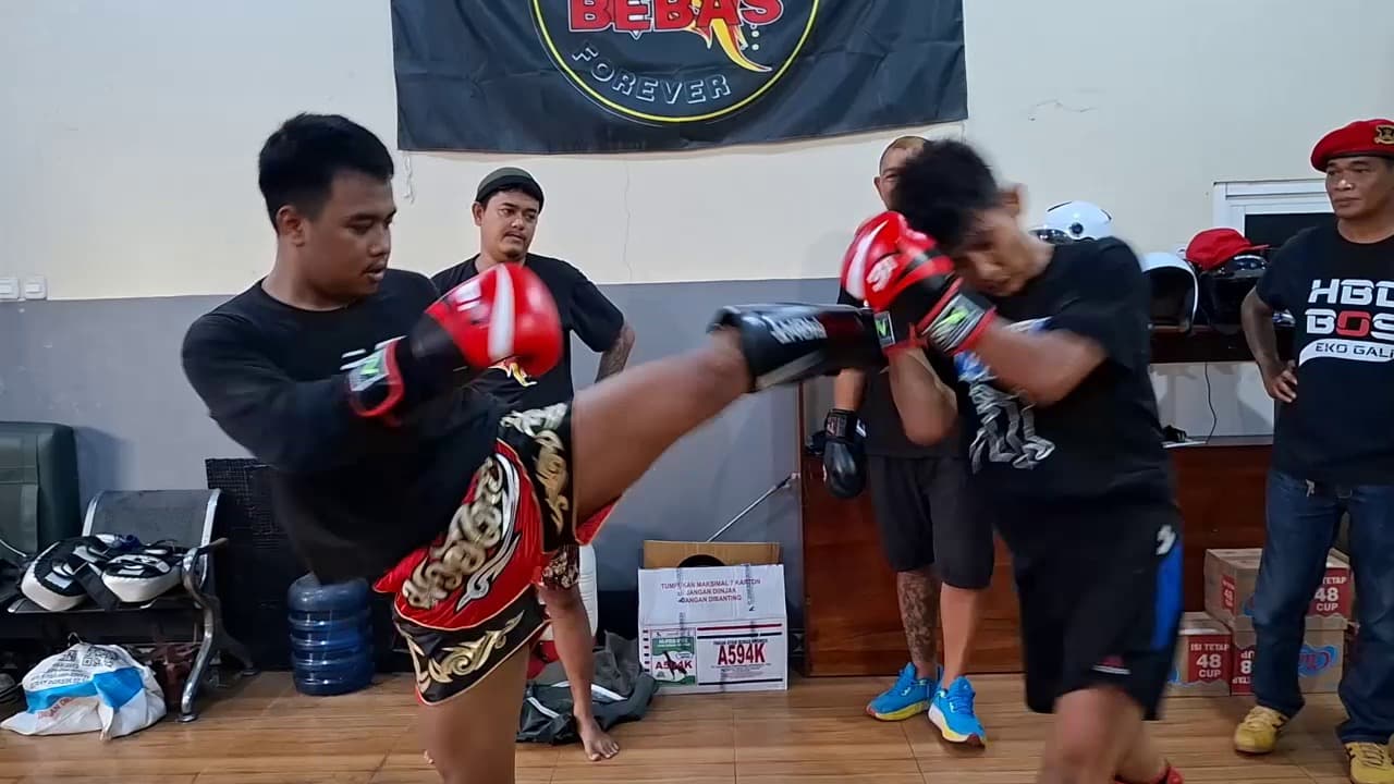 Bermental Baja, 6 Atlet Petarung Bebas Bidik Dominasi Mutlak Mabox X Shaduk Jotosh