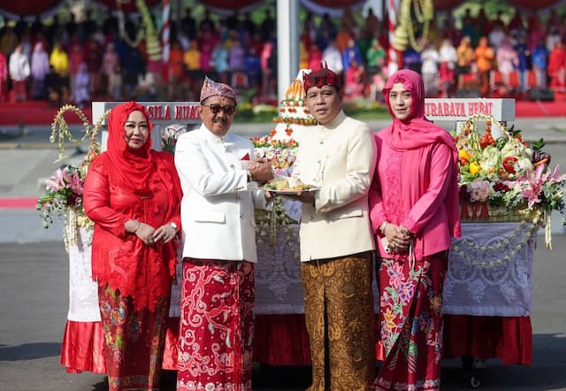 Pimpin Upacara HJKS ke-733, Armuji Paparkan Capaian dan Arah Pembangunan Surabaya