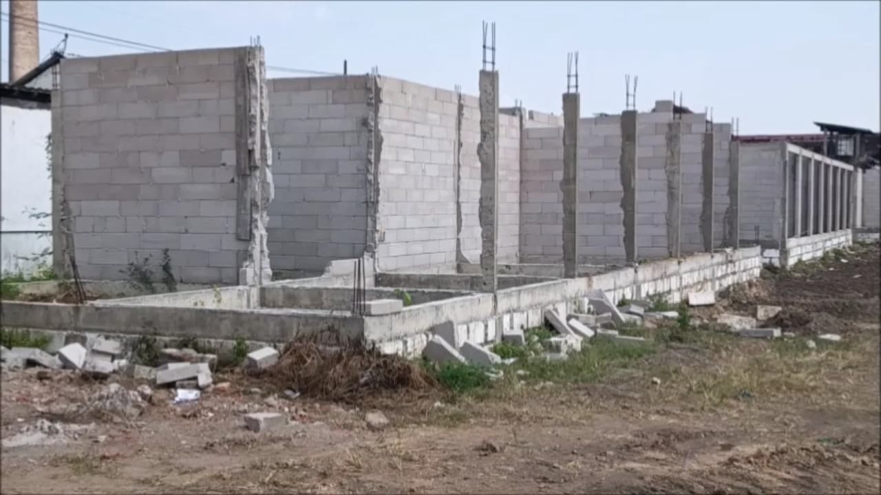 Proyek Kios Pasar di Nganjuk Mangkrak, Pengembang Diduga Kabur