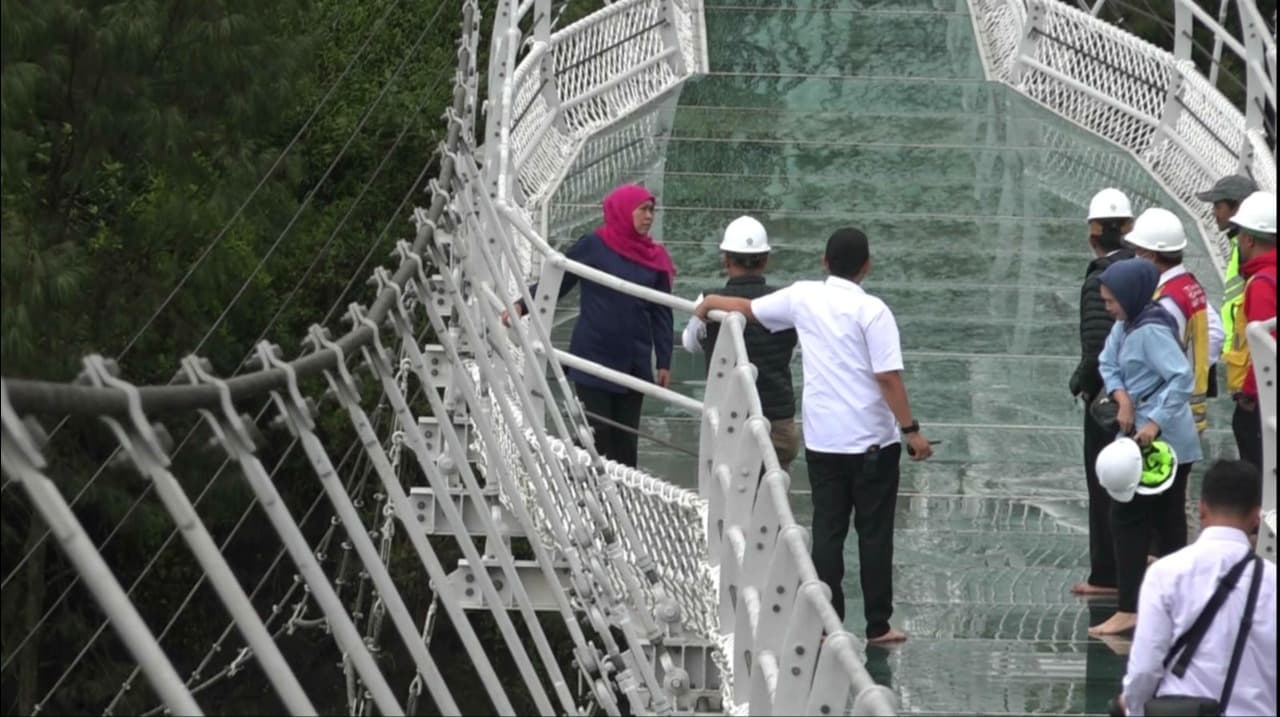 Jembatan Kaca Bromo Probolinggo Siap dibuka Pada Libur Sekolah